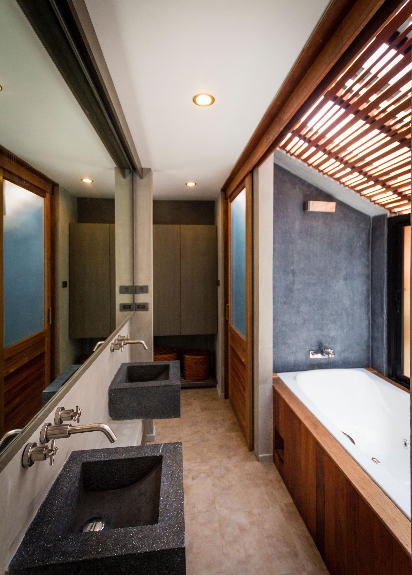 Villa Thalanena By The Beach Экстерьер фото