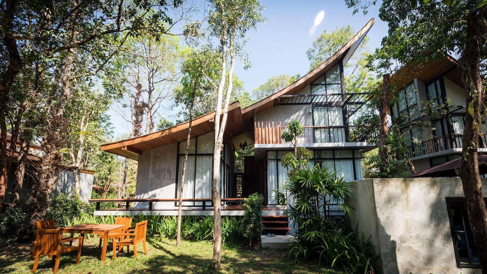 Villa Thalanena By The Beach Экстерьер фото