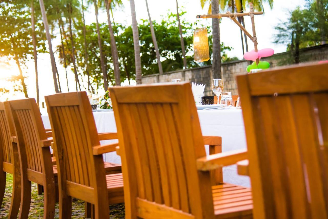 Villa Thalanena By The Beach Экстерьер фото